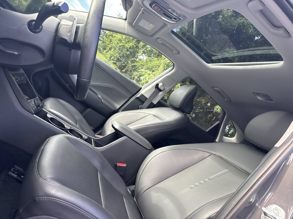 Used 2024 Hyundai Kona Limited AWD/4WD image 33