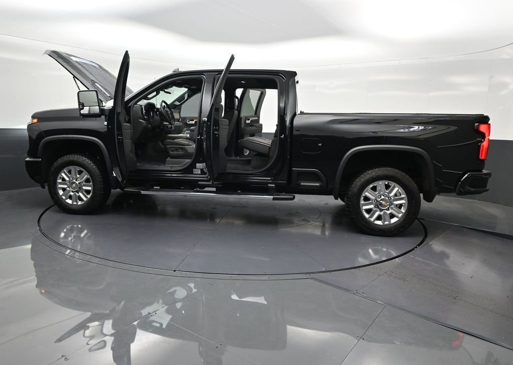 Used 2024 Chevrolet Silverado 2500 High Country w/ High Country Premium Package AWD/4WD image 35
