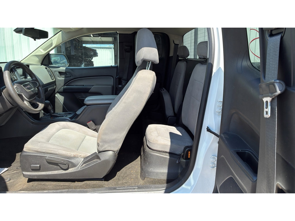 Used 2016 GMC Canyon W/T w/ Convenience Package RWD image 3