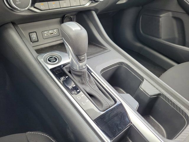 Used 2025 Nissan Sentra SV image 31