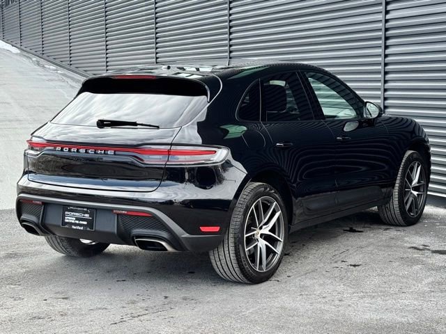 Certified 2025 Porsche Macan image 7