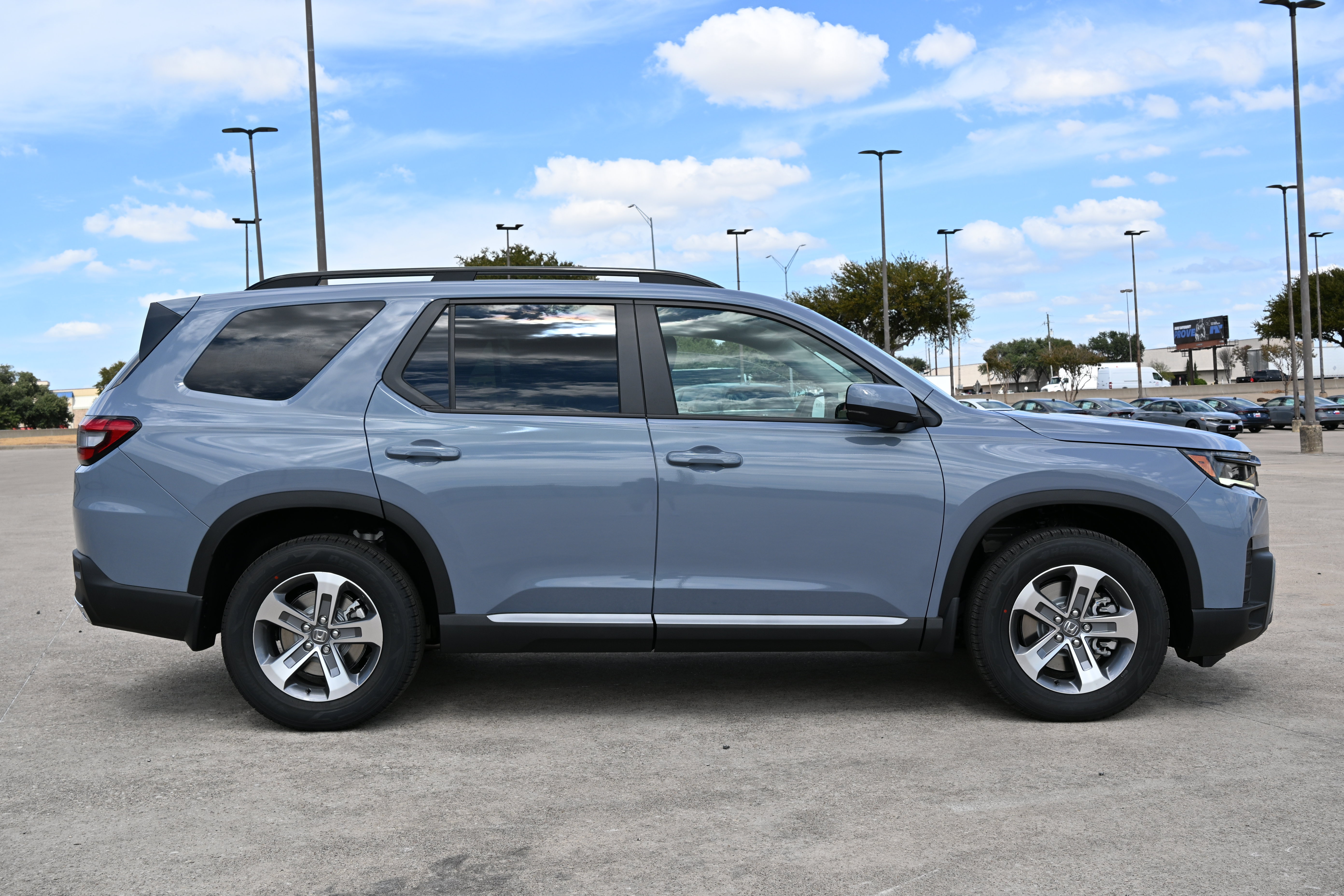 New 2026 Honda Pilot EX-L image 5