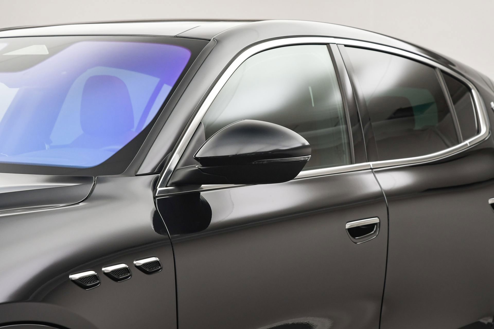 New 2025 Maserati Grecale GT image 11