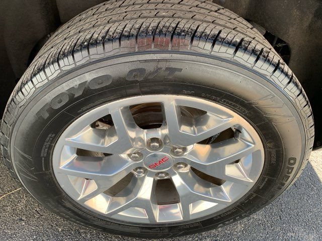 Used 2020 GMC Yukon SLT w/ Open Road Package RWD image 9