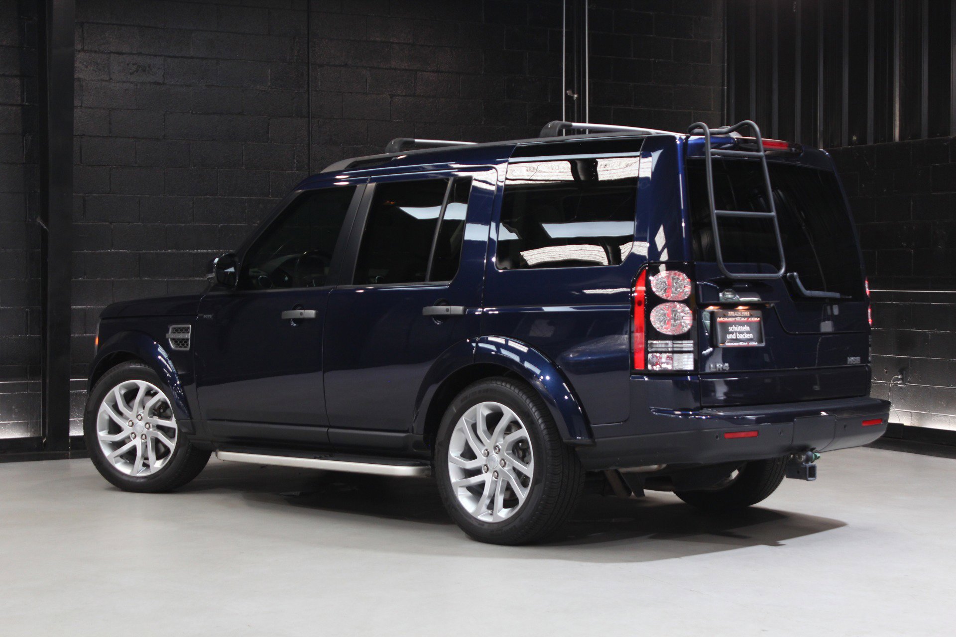 Used 2016 Land Rover LR4 HSE AWD/4WD image 12
