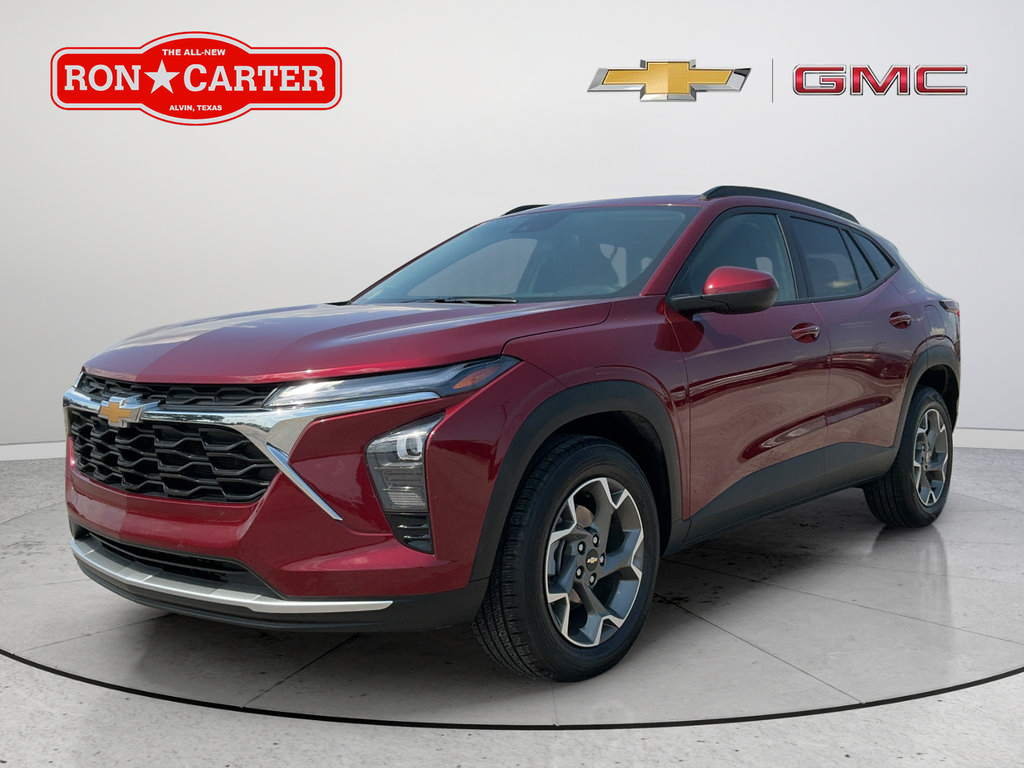 Used 2025 Chevrolet Trax LT w/ LT Convenience Package FWD image 3
