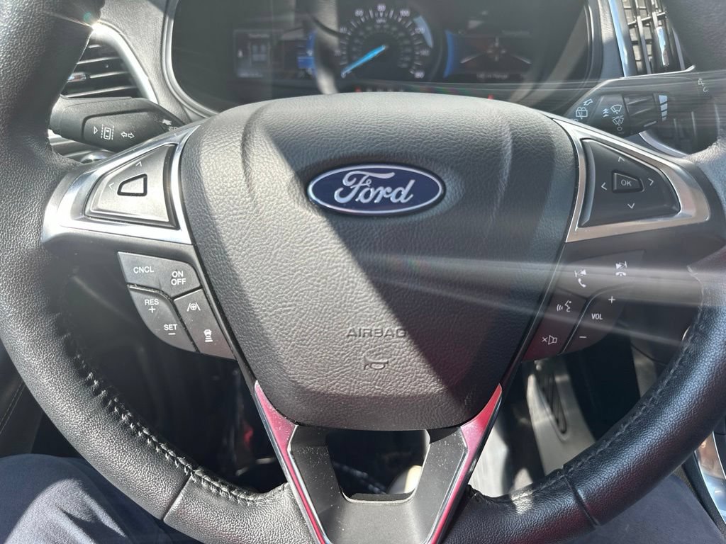 Certified 2022 Ford Edge Titanium w/ Equipment Group 301A AWD/4WD image 39