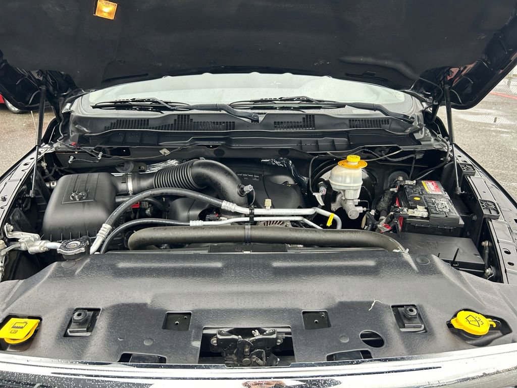 Used 2016 RAM 1500 Classic SLT w/ SLT Plus D￩cor Group image 29