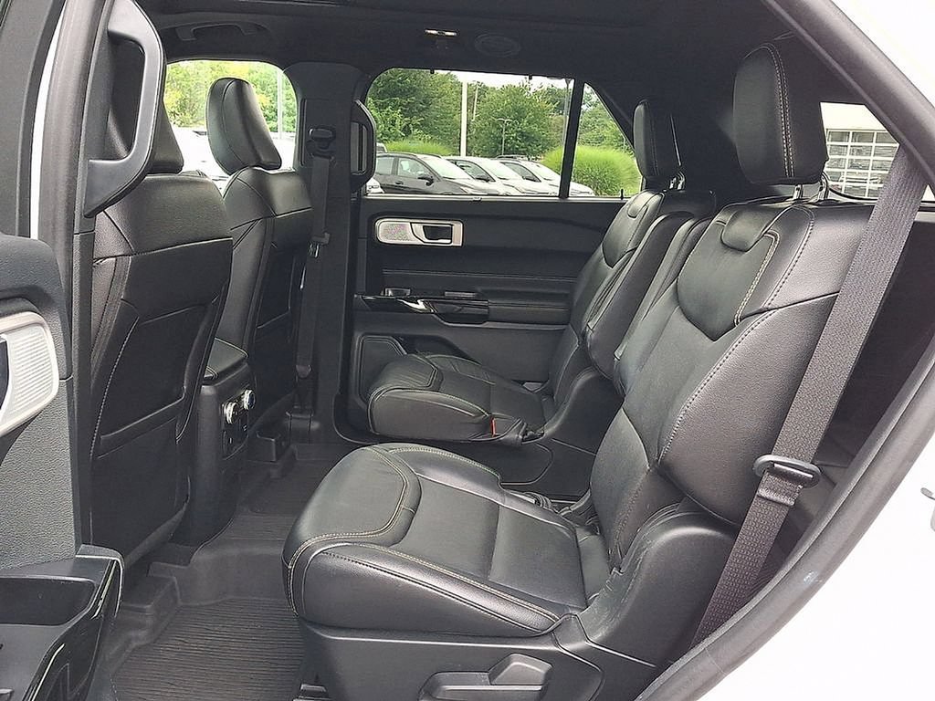 Used 2024 Ford Explorer ST w/ Equipment Group 401A AWD/4WD image 10