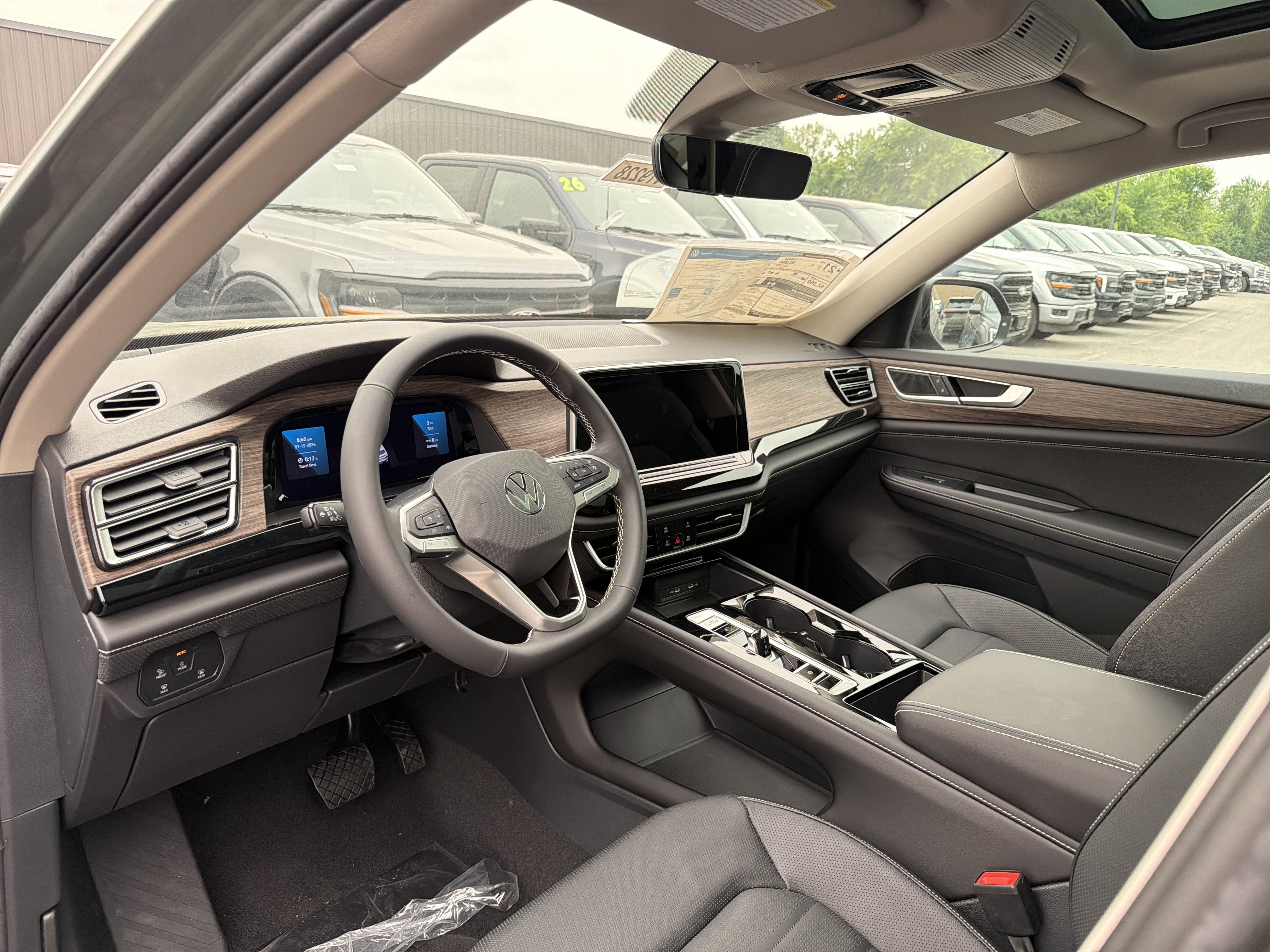 New 2026 Volkswagen Atlas SEL AWD/4WD image 8