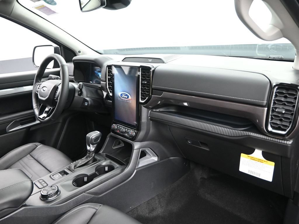 New 2025 Ford Ranger Lariat w/ FX4 Off-Road Package image 39
