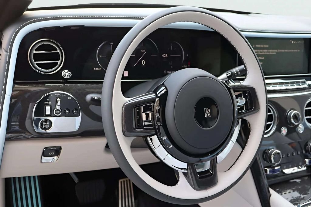 New 2027 Rolls-Royce Cullinan Black Badge AWD/4WD image 10