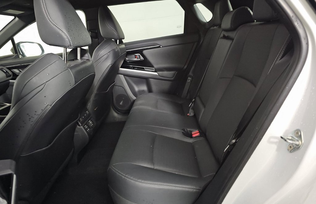 Used 2024 Toyota bZ4X Limited image 12