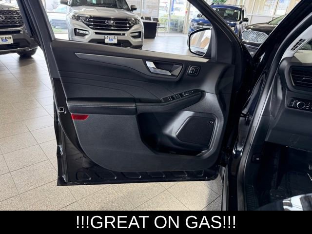 Used 2023 Ford Escape Active w/ Tech Pack #2 image 21