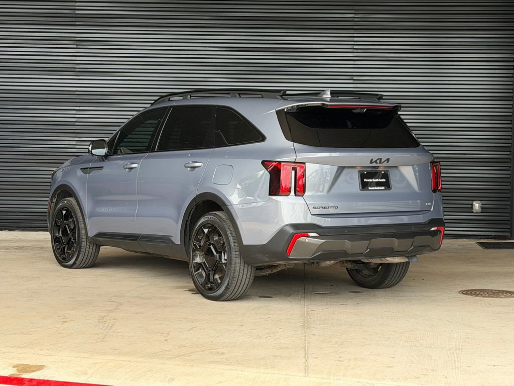 Used 2025 Kia Sorento SX Prestige AWD/4WD image 3