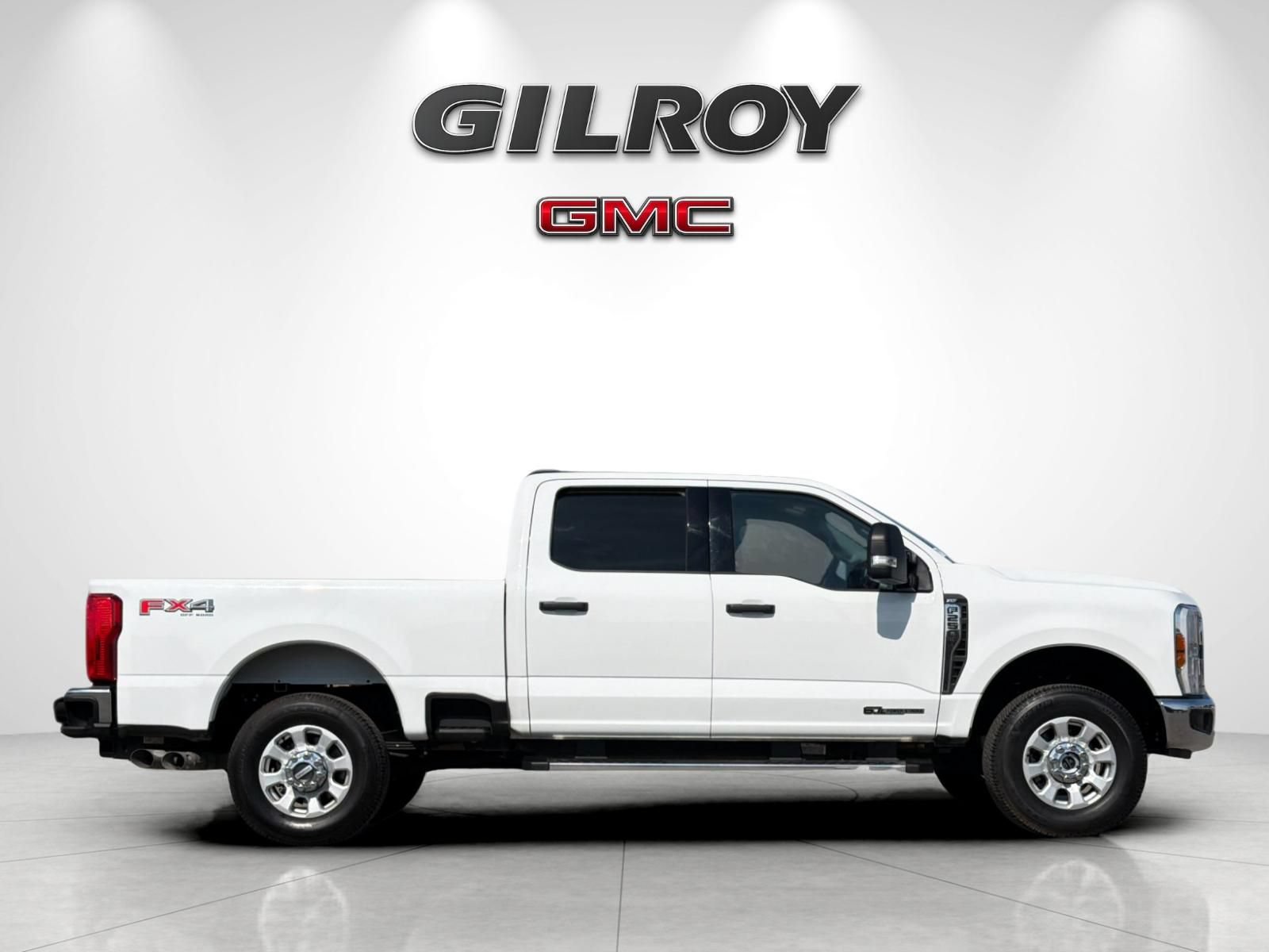 Used 2024 Ford F250 XLT AWD/4WD image 2