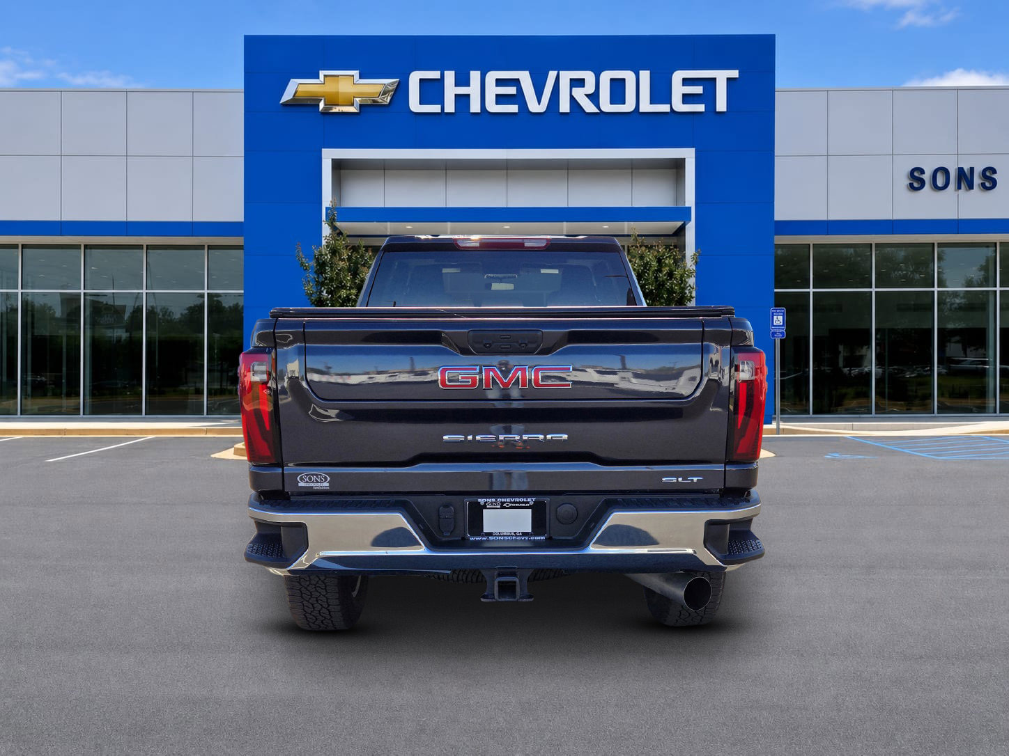 Certified 2025 GMC Sierra 2500 SLT w/ SLT Convenience Package AWD/4WD image 6