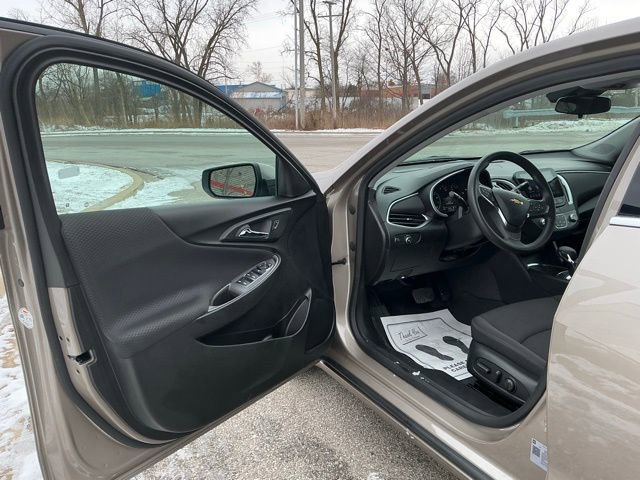 Used 2024 Chevrolet Malibu LT w/ LPO, Floor Liner Package image 16