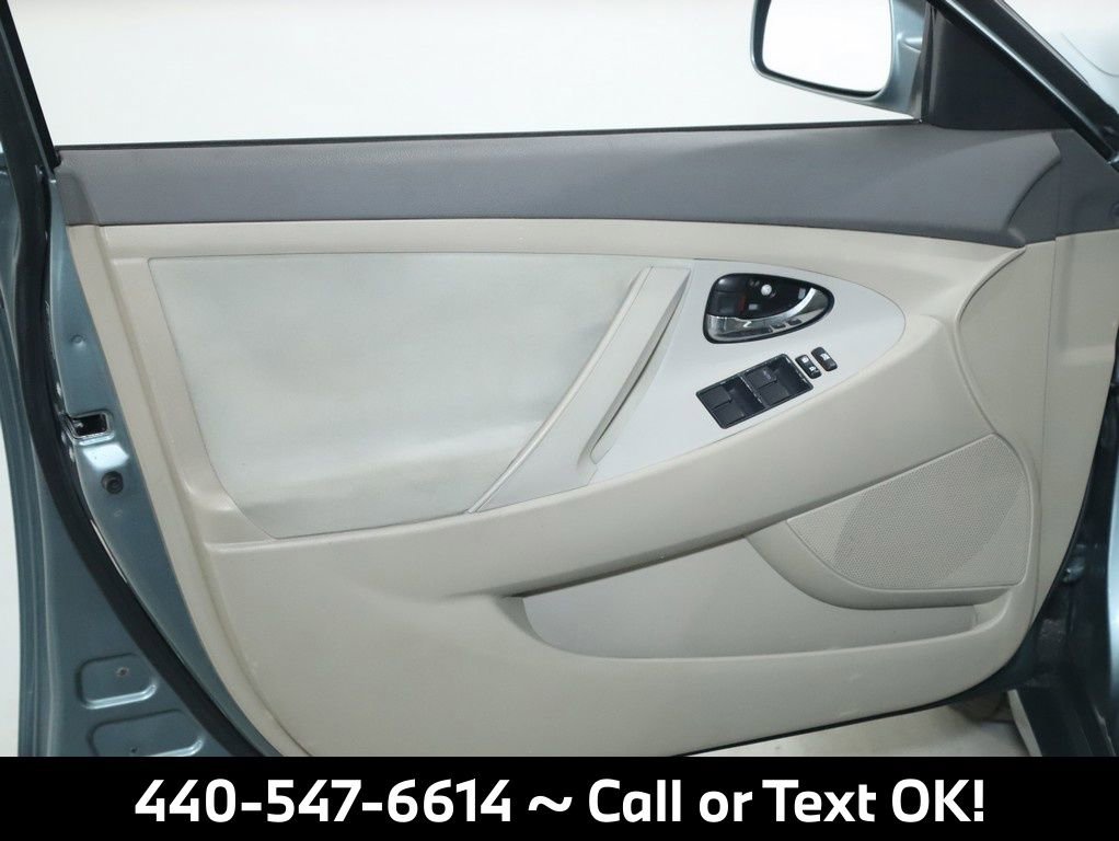 Used 2009 Toyota Camry LE image 19