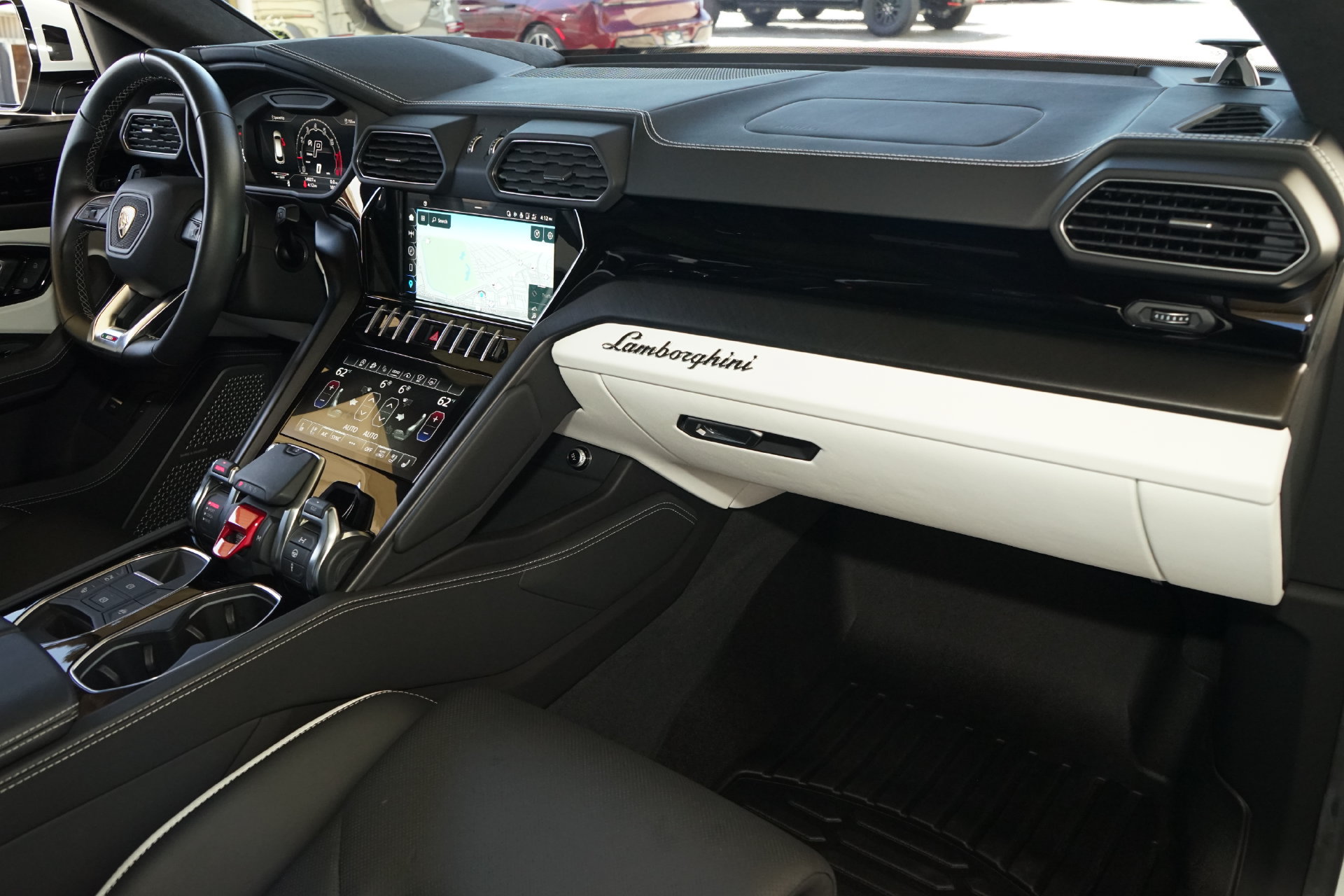Used 2023 Lamborghini Urus S AWD/4WD image 10