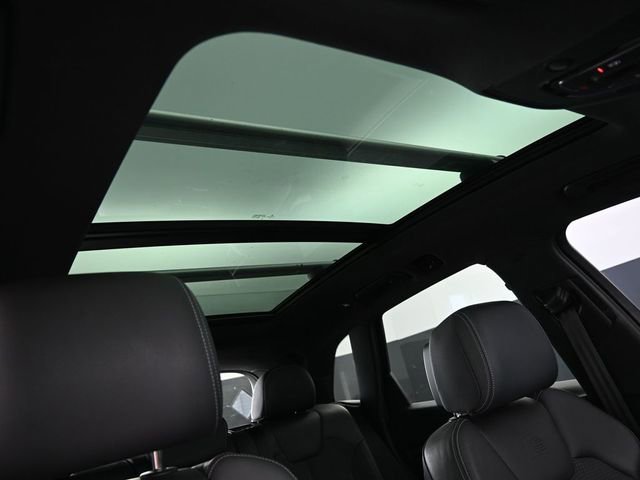 Used 2022 Audi SQ5 Premium Plus w/ Premium Plus Package image 44