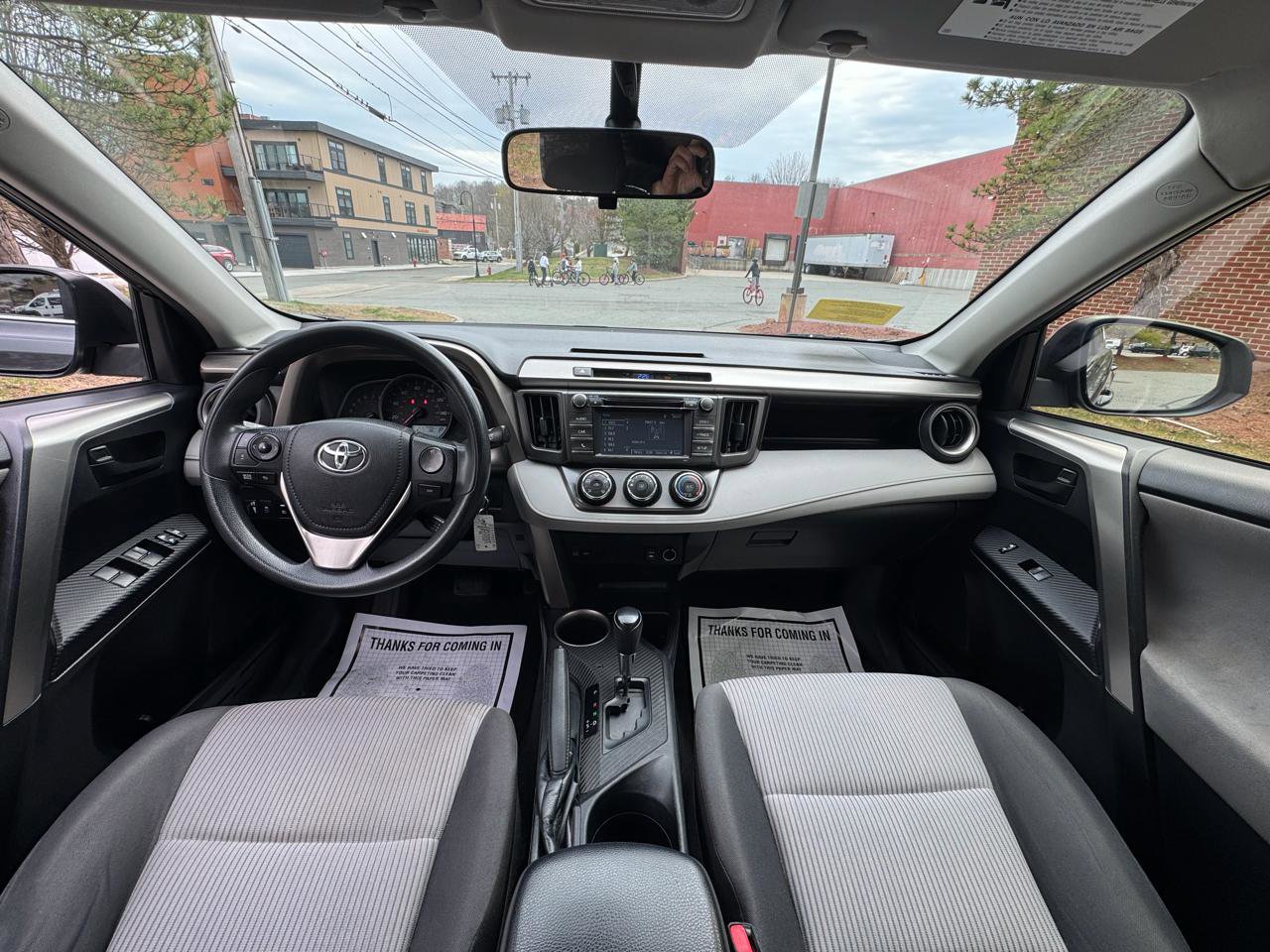 Used 2015 Toyota RAV4 LE image 7