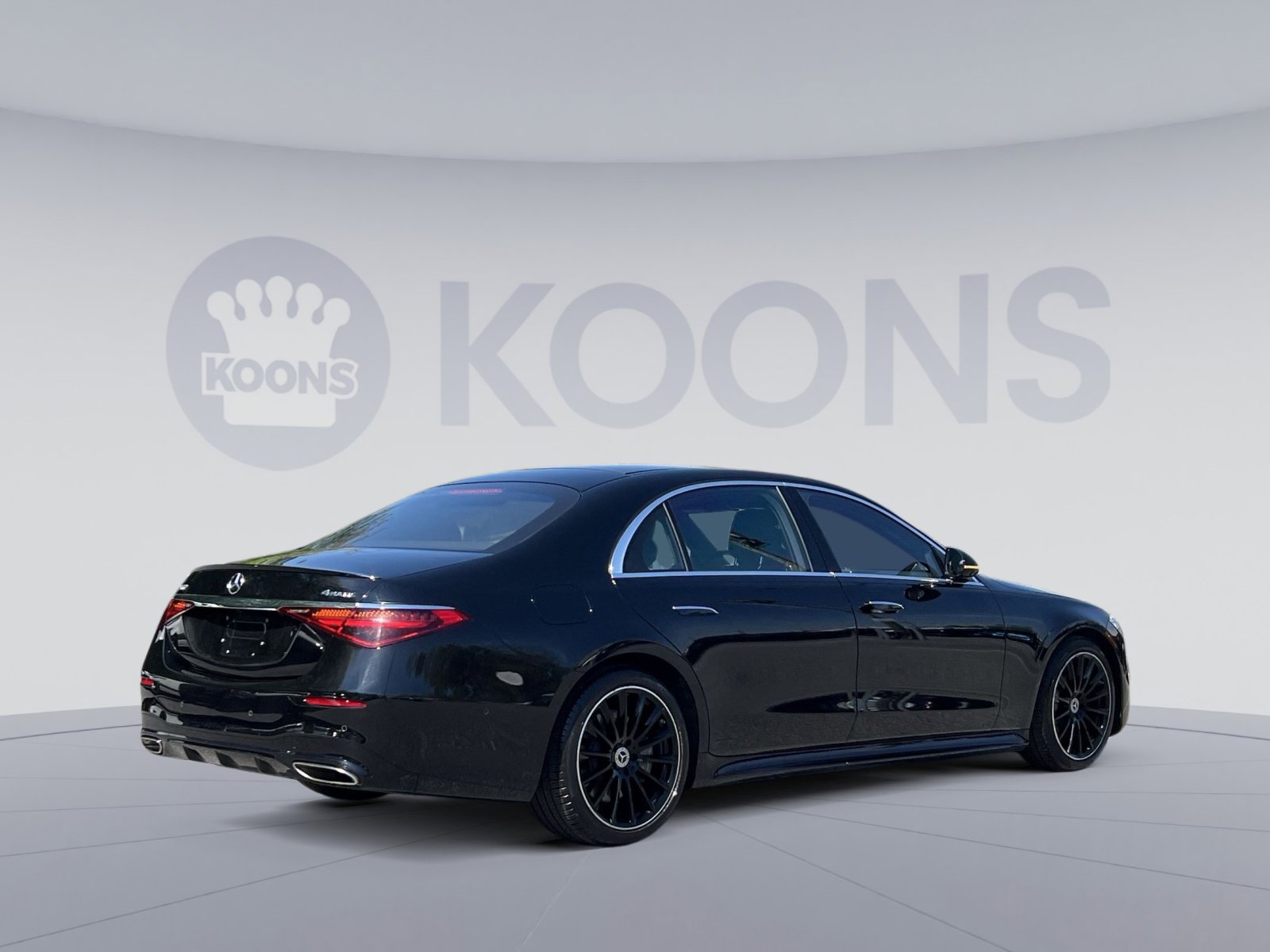 Certified 2022 Mercedes-Benz S 500 4MATIC w/ AMG Line Package image 7