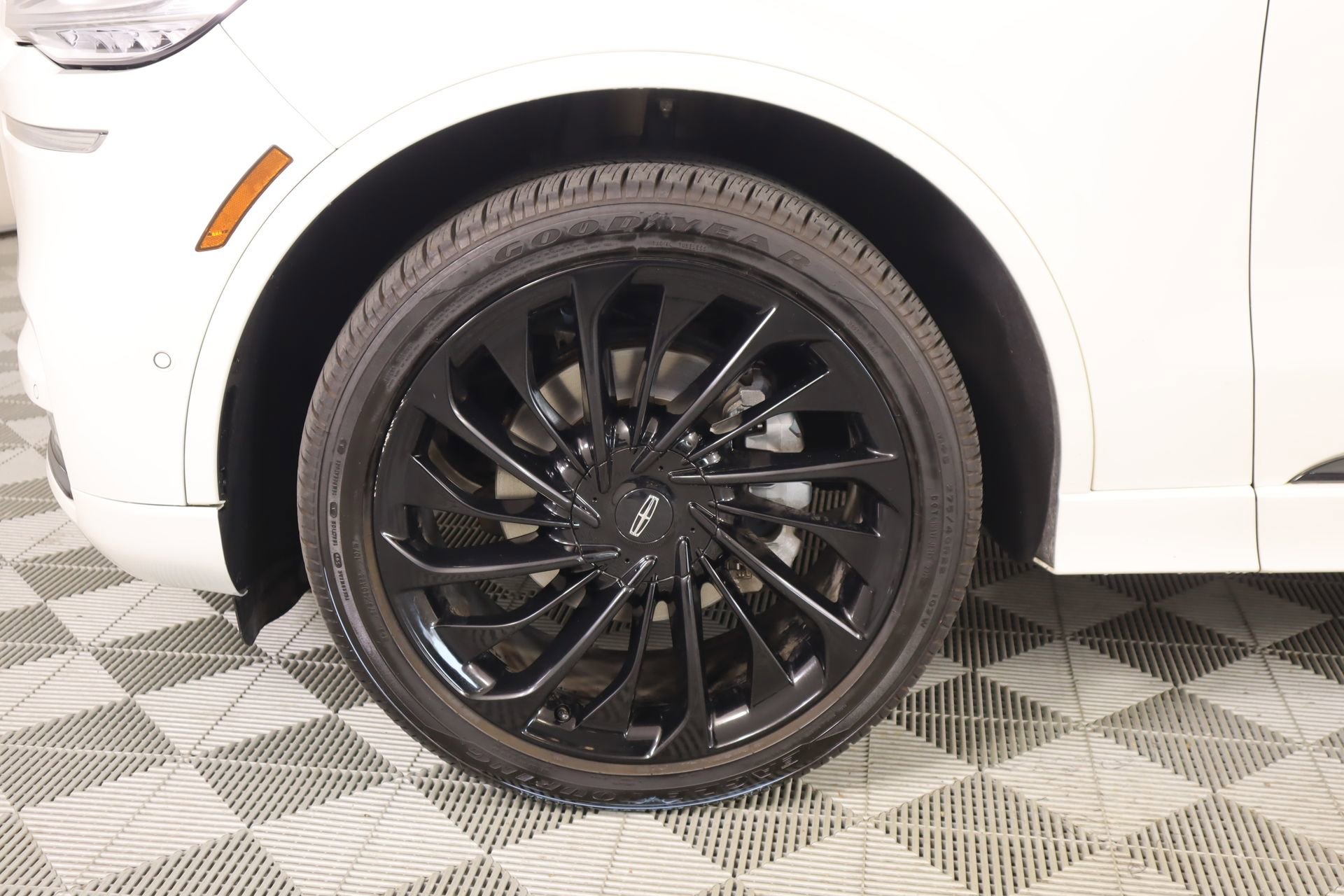 Used 2022 Lincoln Aviator Reserve w/ Equipment Group 201A image 20