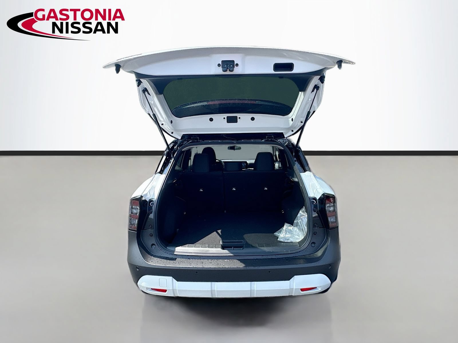 Used 2026 Nissan Kicks SV FWD image 33