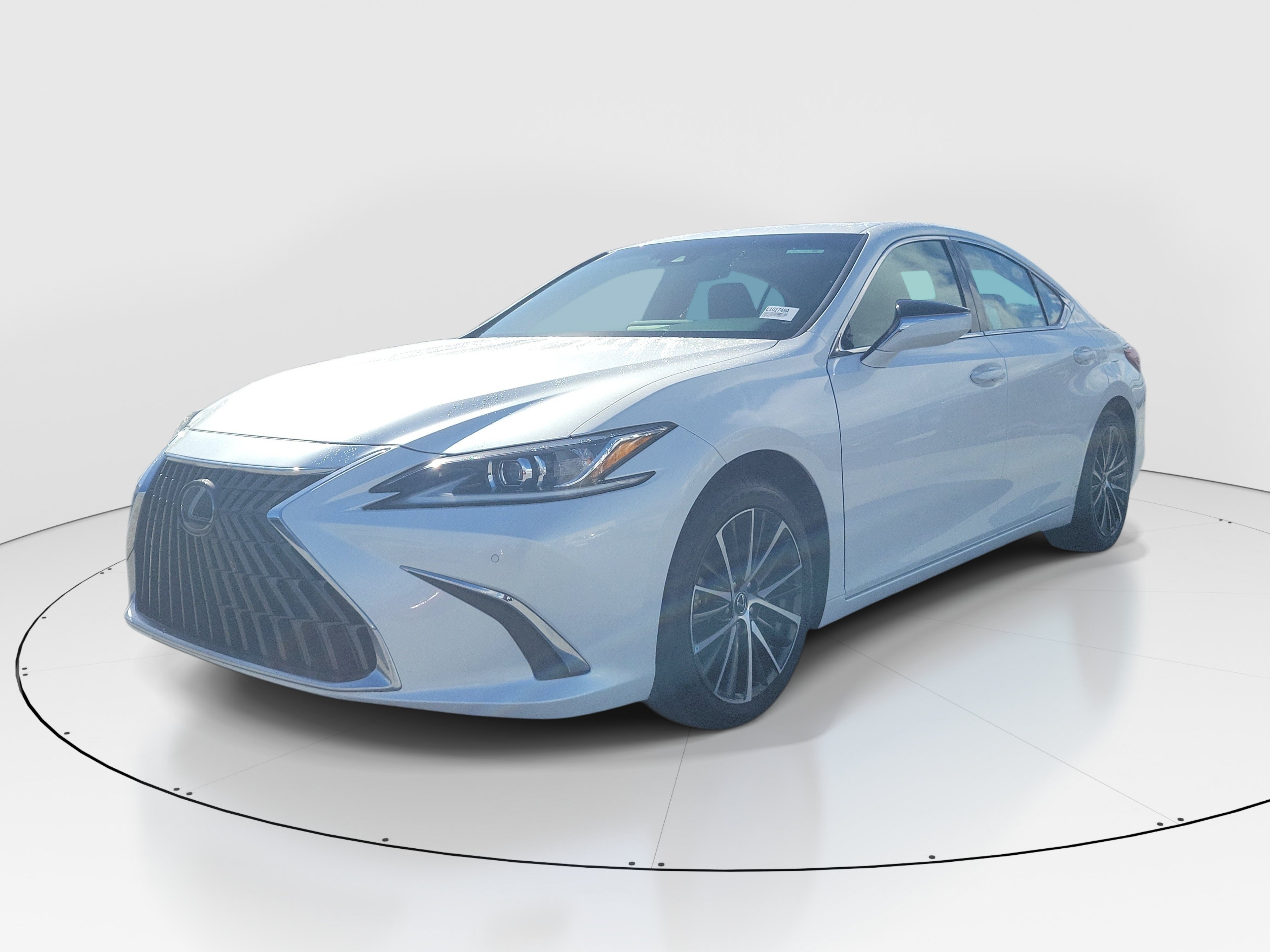 Certified 2024 Lexus ES 350 w/ Premium Package FWD image 3