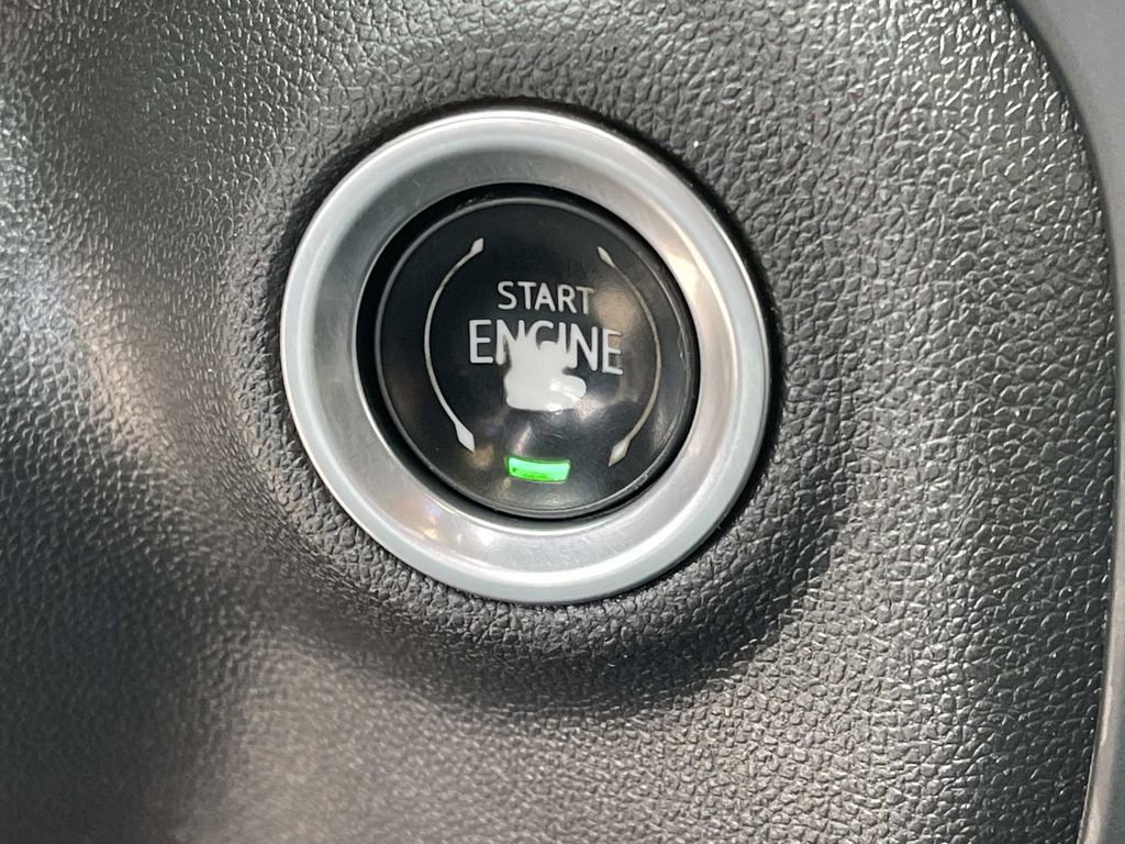 Used 2020 Chevrolet Silverado 1500 LT w/ All-Star Edition image 31