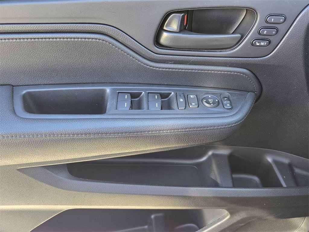 Used 2024 Honda Odyssey EX-L image 28