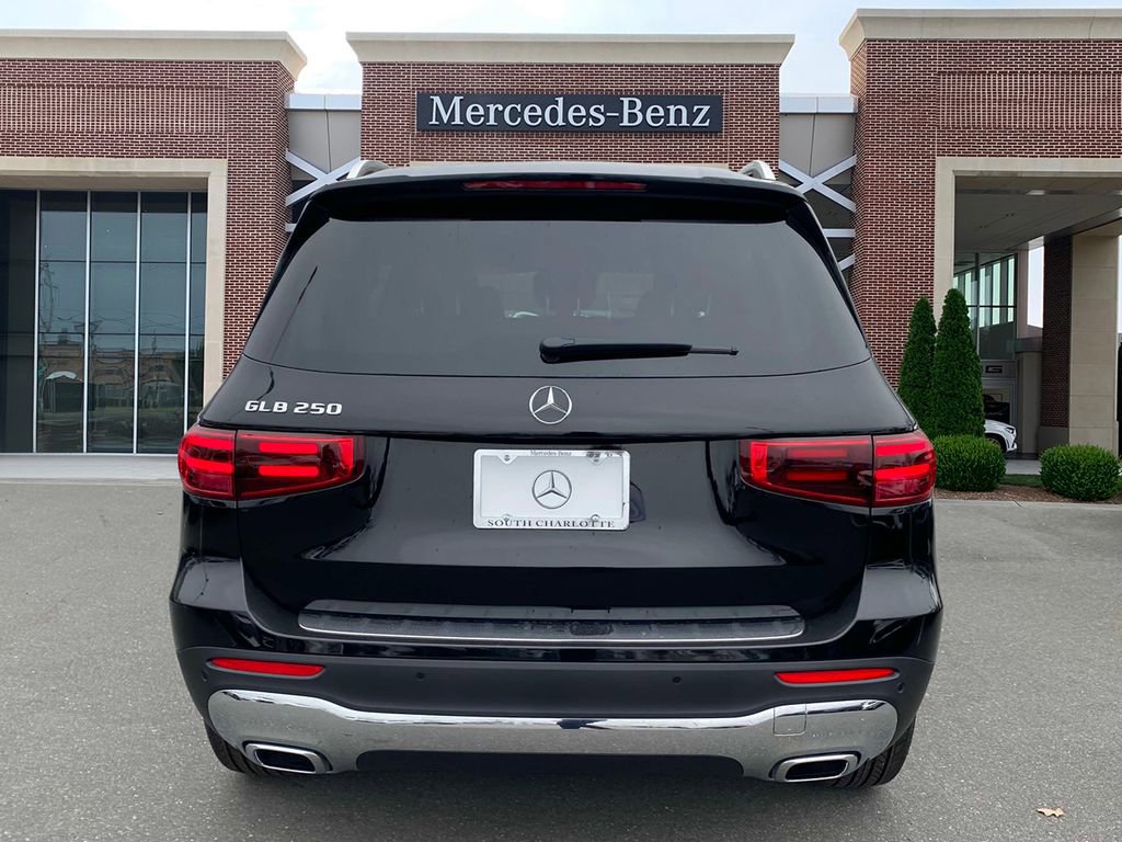 Certified 2025 Mercedes-Benz GLB 250 image 6