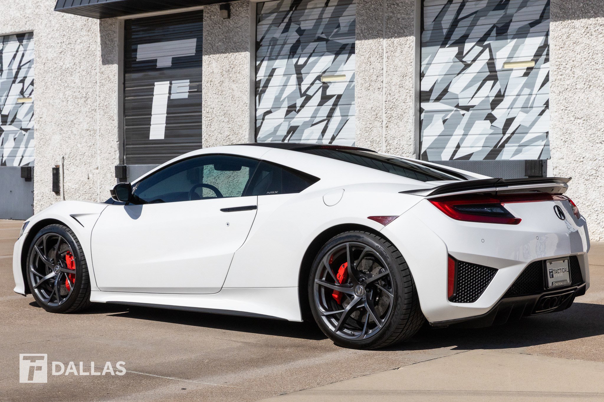 Used 2017 Acura NSX image 10