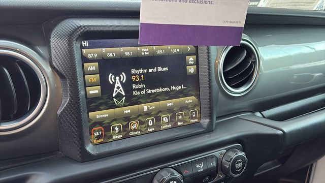 Used 2019 Jeep Wrangler Unlimited Sahara image 12