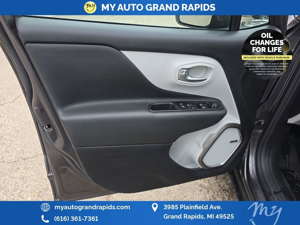 Used 2021 Jeep Renegade Limited w/ Sun & Sound Group image 10