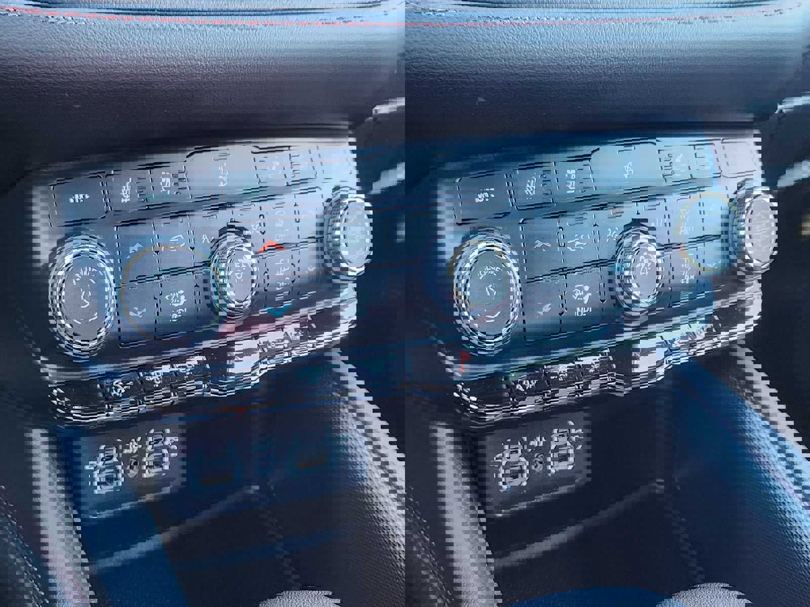 Used 2024 Dodge Durango GT image 24