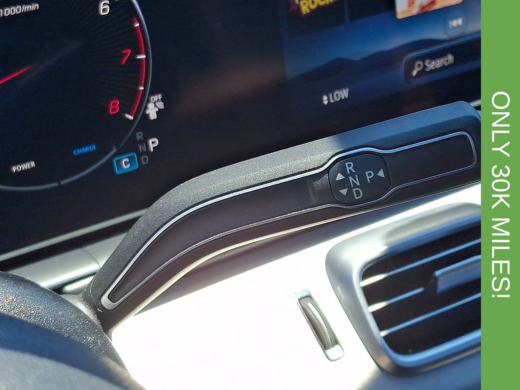 Used 2025 Mercedes-Benz GLE 350 4MATIC w/ Driver Assistance Package image 15