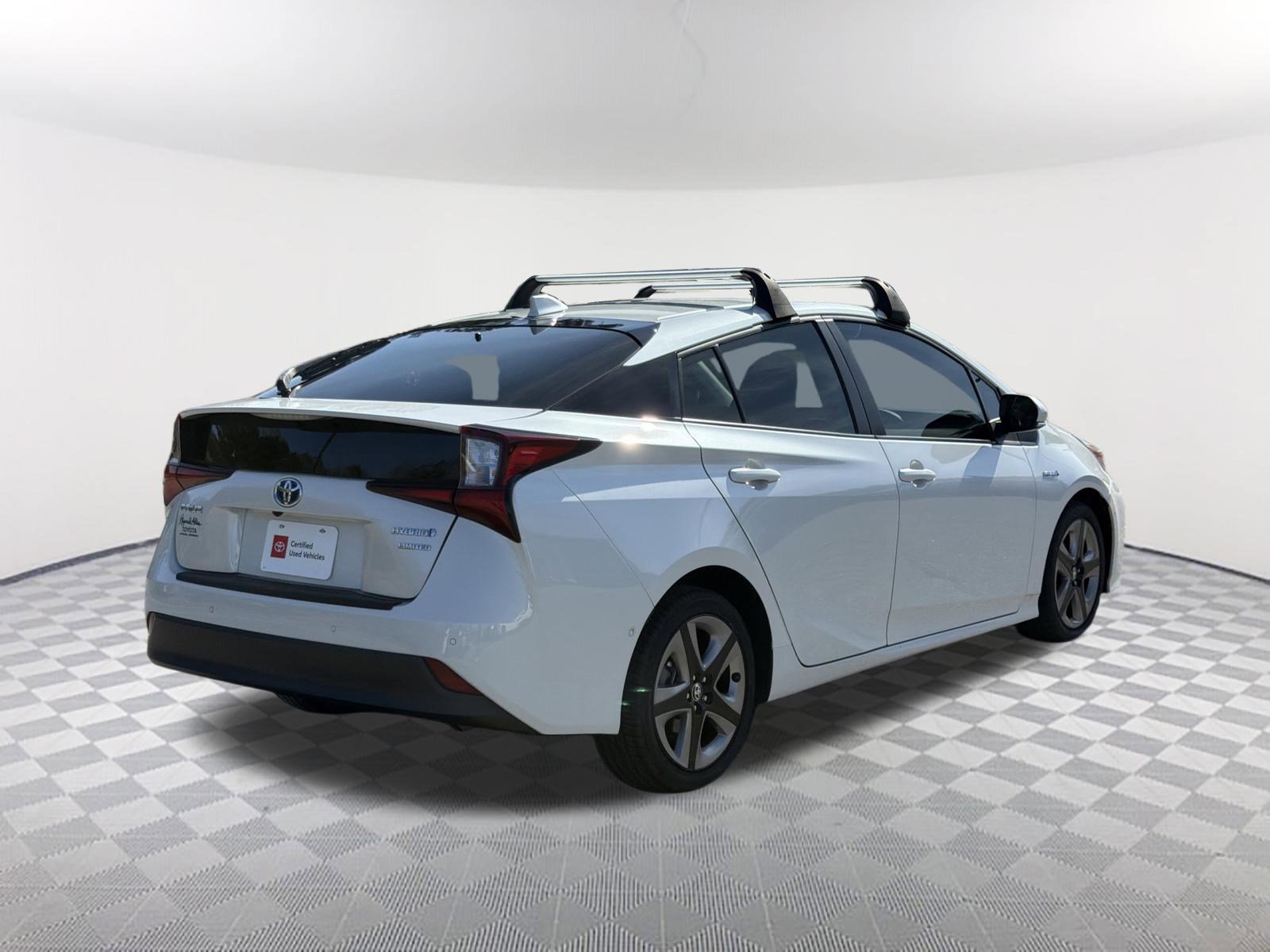 Certified 2022 Toyota Prius Limited image 17