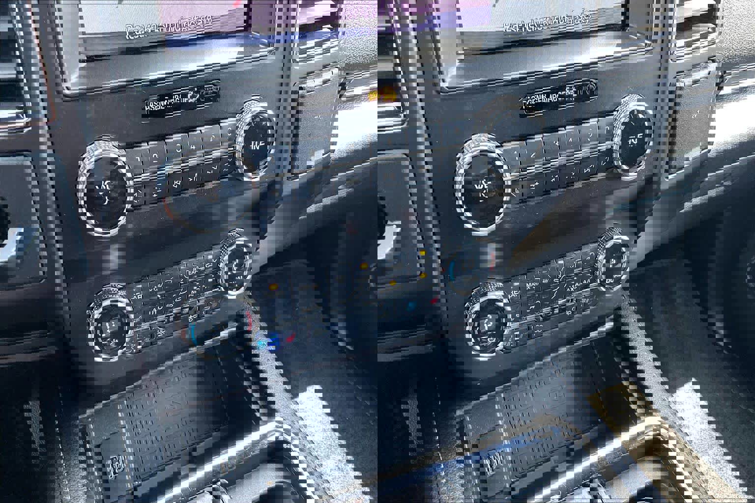 Used 2020 Ford Expedition Limited w/ Equipment Group 301A RWD image 35