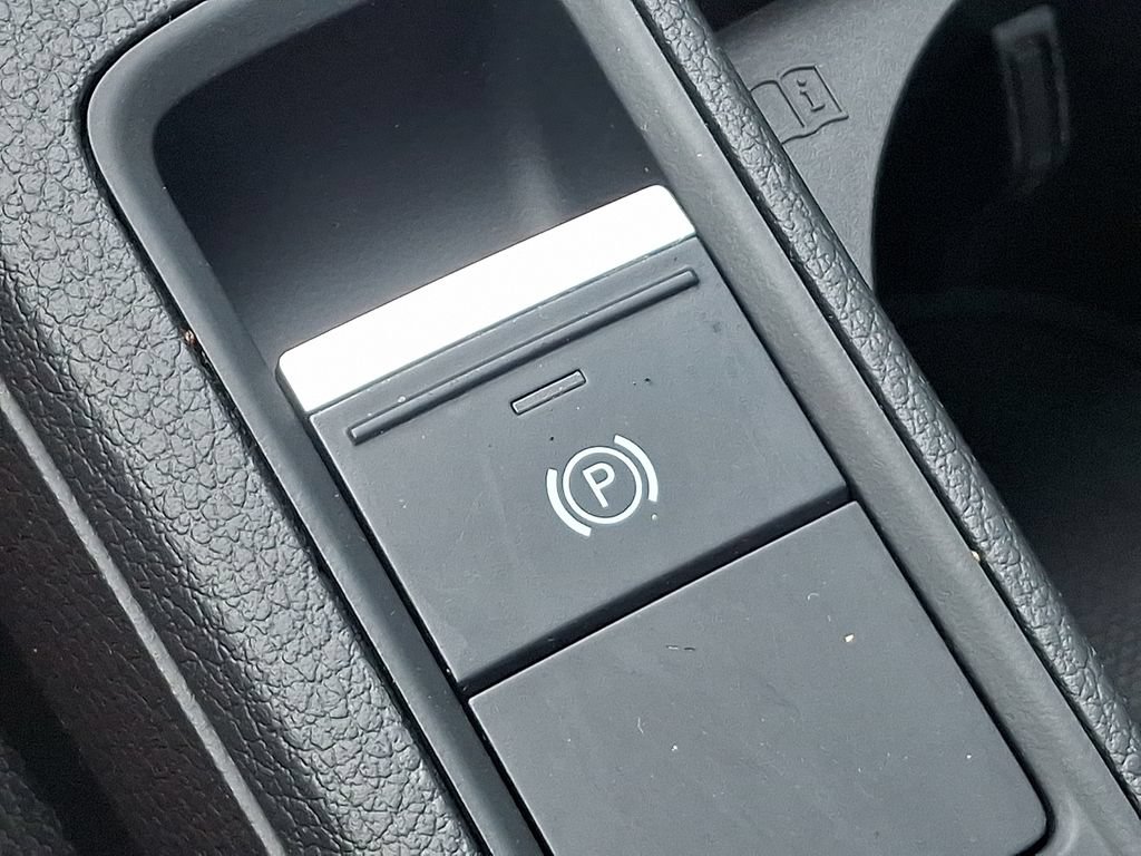 Certified 2025 Audi Q3 2.0T Premium AWD/4WD image 26