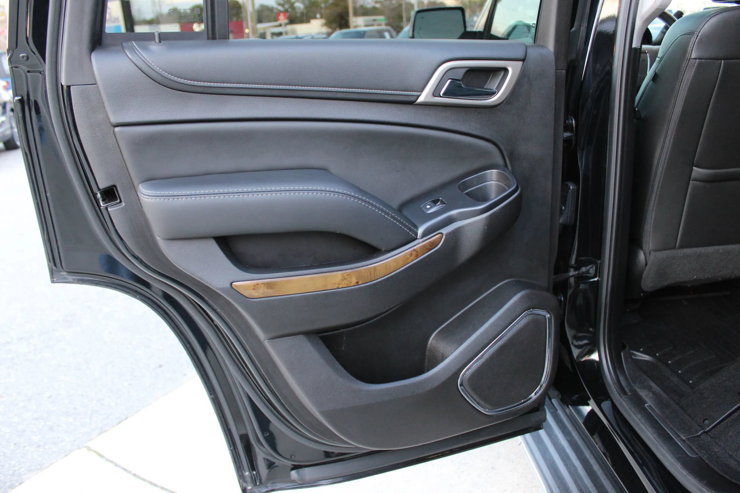 Used 2017 GMC Yukon Denali w/ Open Road Package image 26