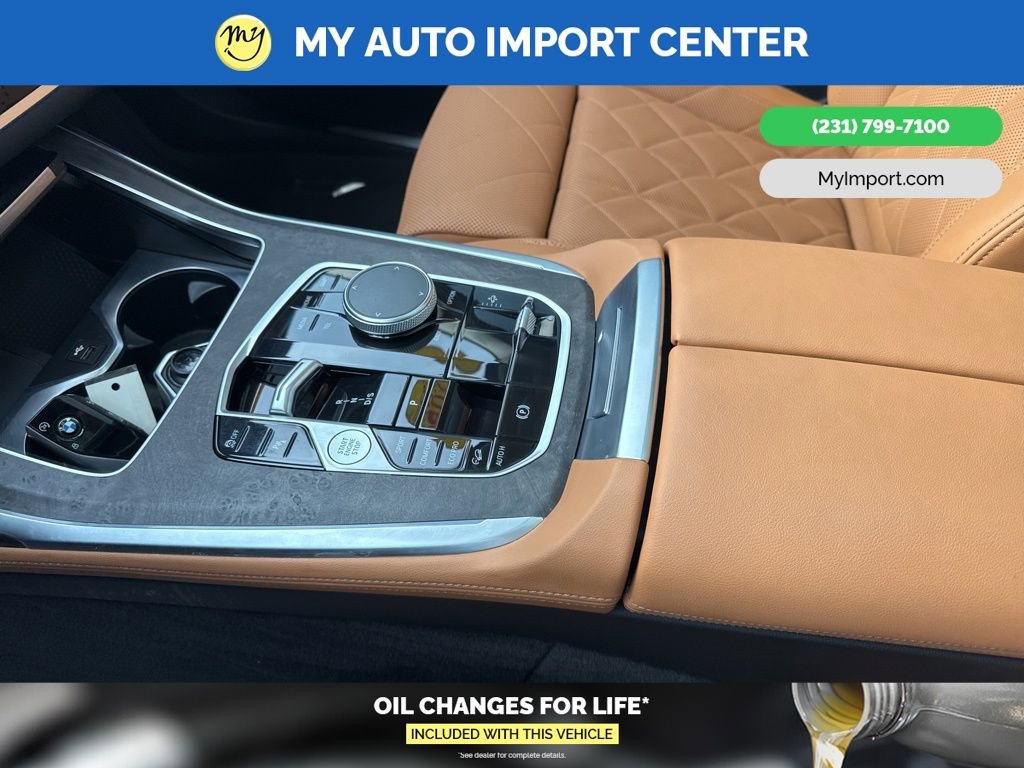 Used 2024 BMW X7 xDrive40i w/ Premium Package image 24
