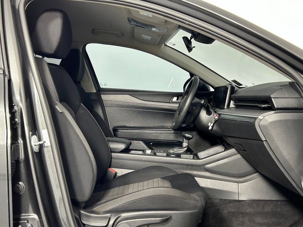 Used 2025 Kia K5 LXS FWD image 8