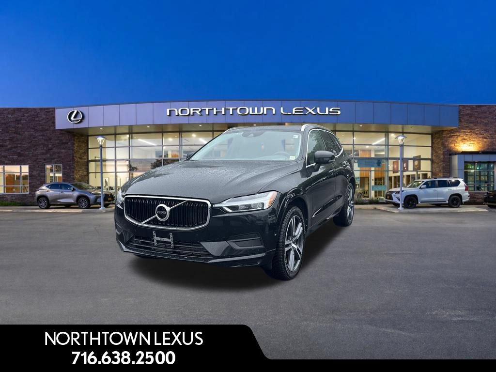 Used 2019 Volvo XC60 T6 Momentum w/ Multimedia Package