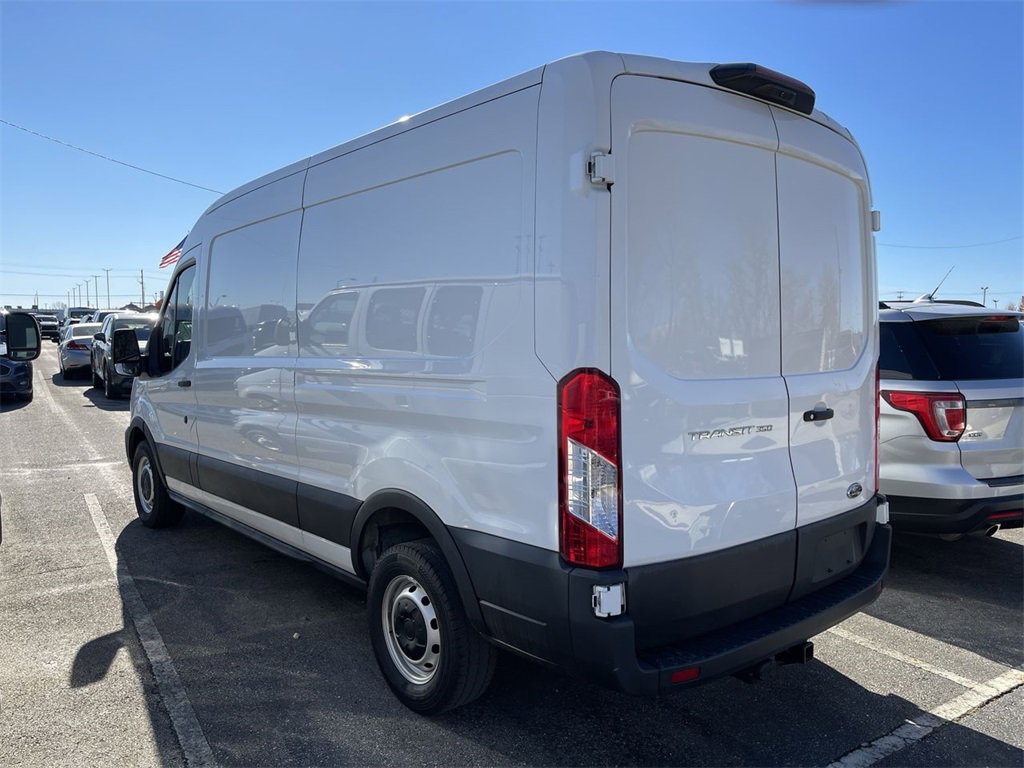 Used 2022 Ford Transit 350 Medium Roof image 8