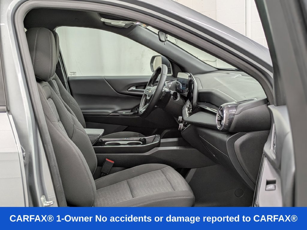 Used 2025 Chevrolet Equinox LT AWD/4WD image 21