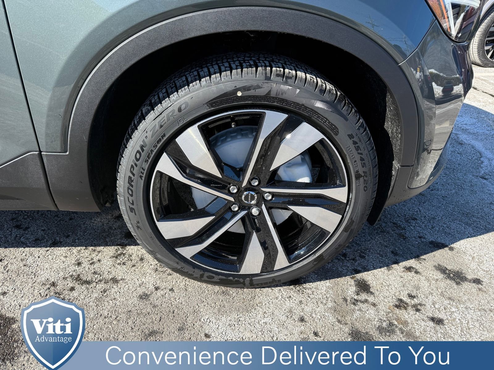 New 2026 Volvo XC40 B5 Plus w/ Protection Package Premier image 10