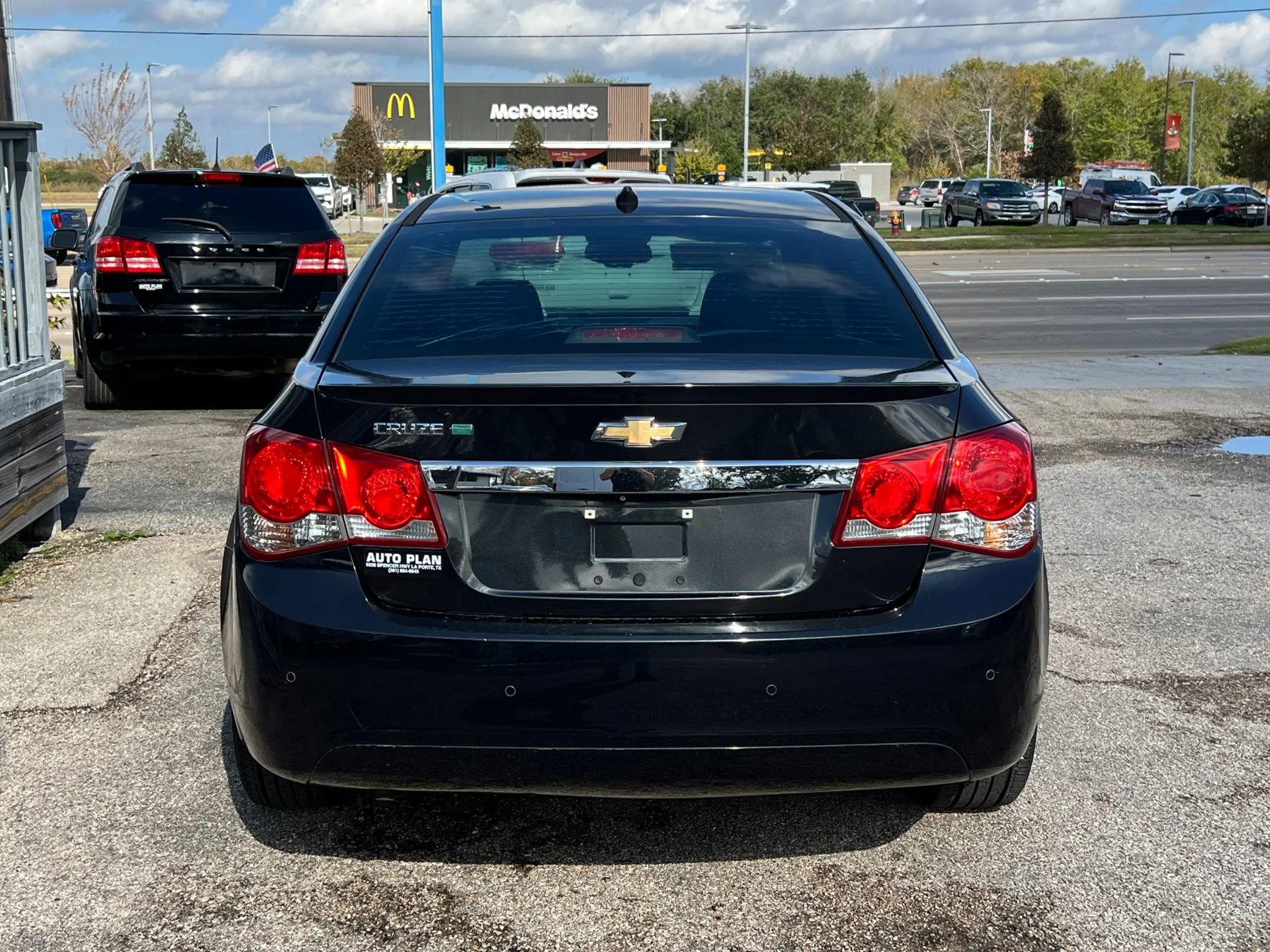 Used 2013 Chevrolet Cruze Eco w/ Enhanced Safety Package image 7
