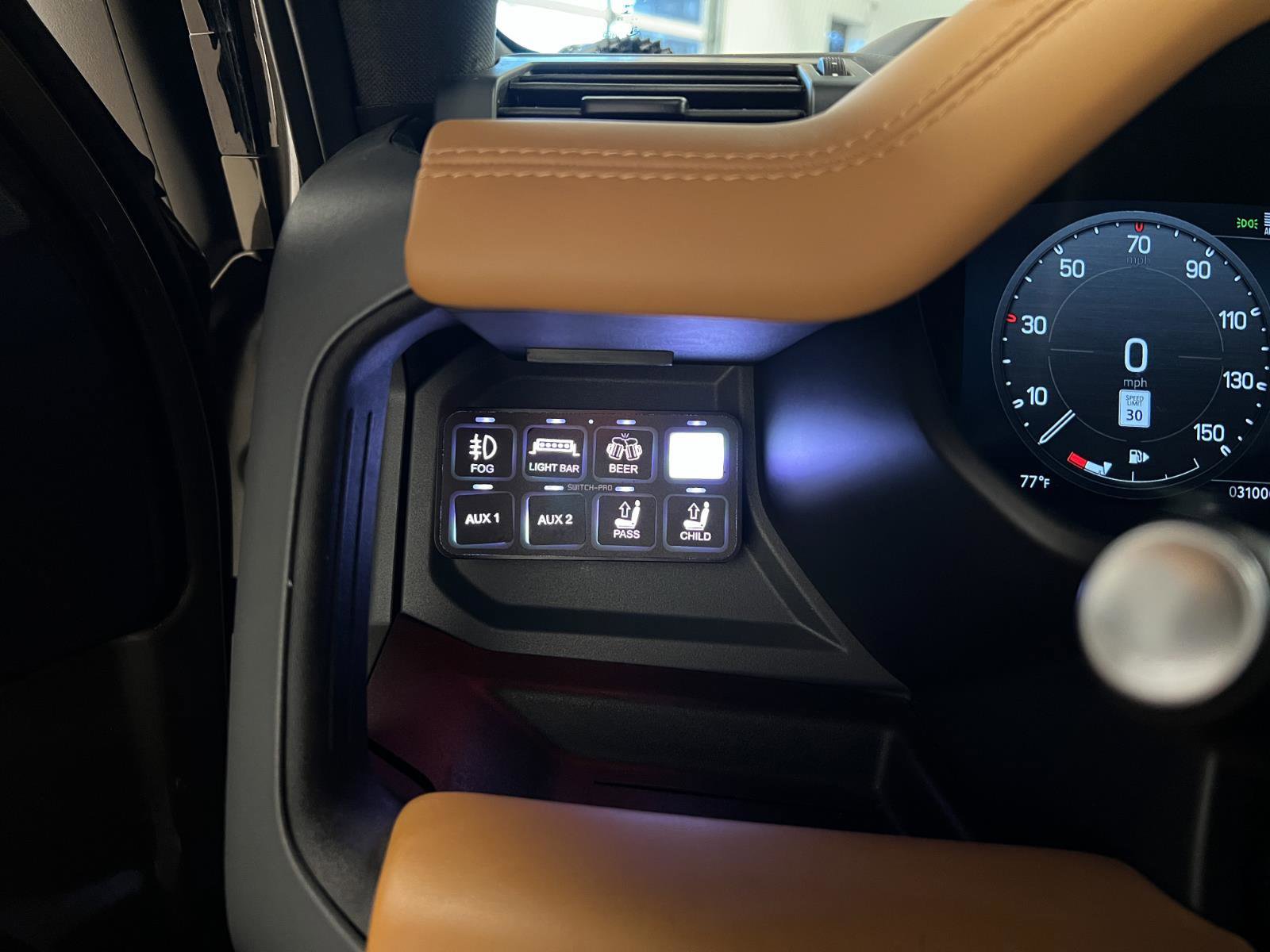 Used 2023 Land Rover Defender 90 X image 13